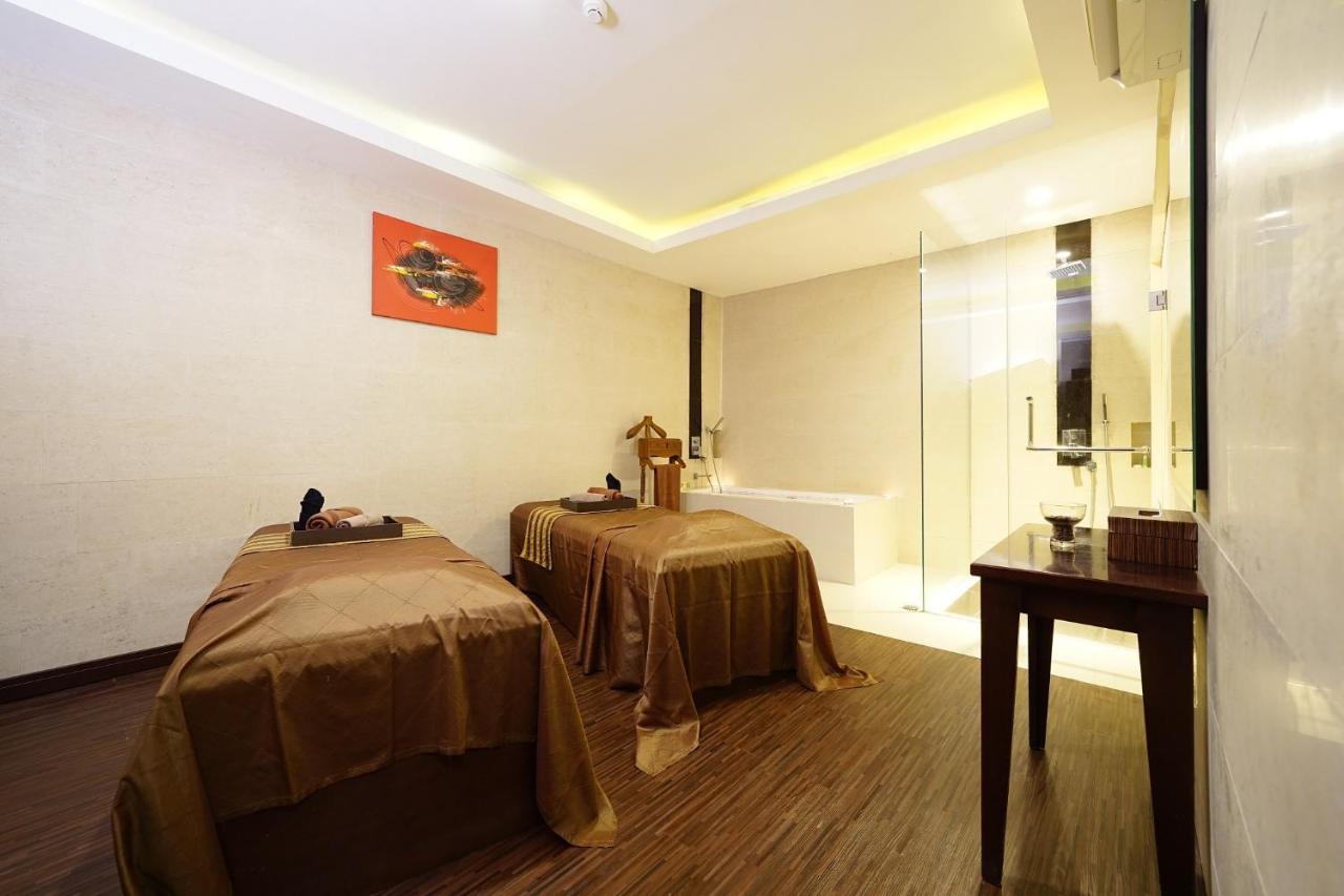 Swiss-Belhotel Harbour Bay Нагоя Екстериор снимка