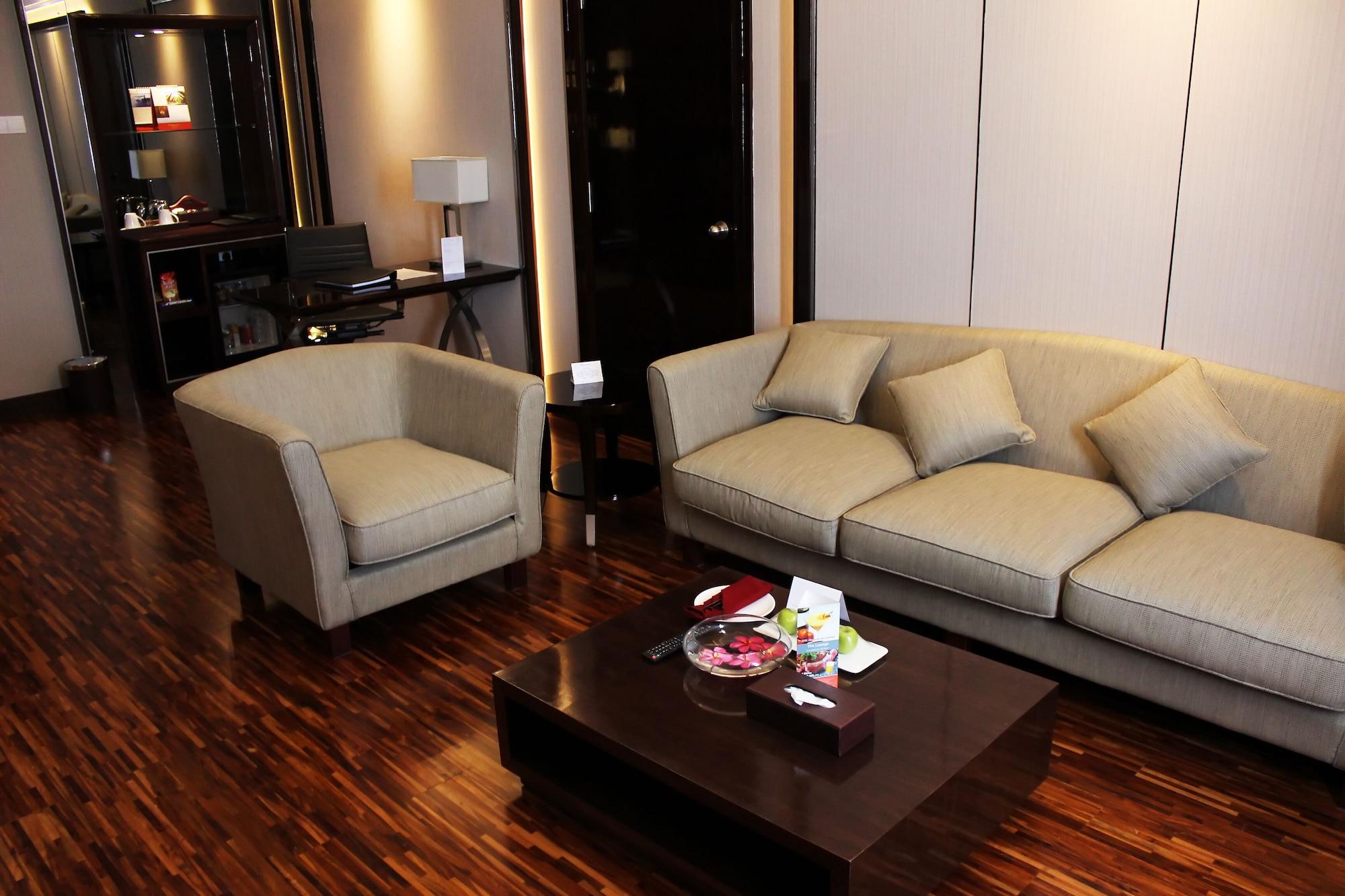 Swiss-Belhotel Harbour Bay Нагоя Екстериор снимка