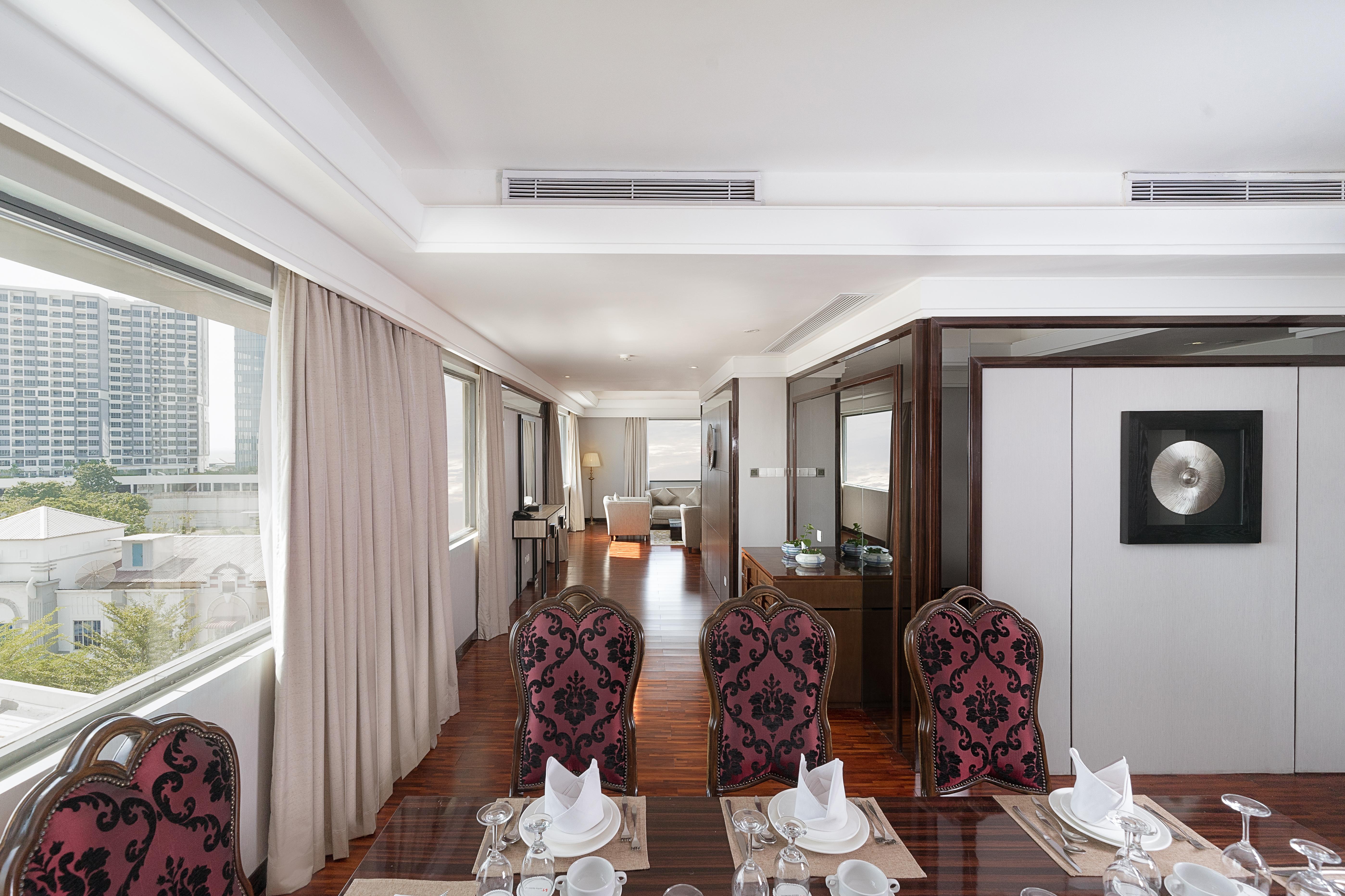 Swiss-Belhotel Harbour Bay Нагоя Екстериор снимка
