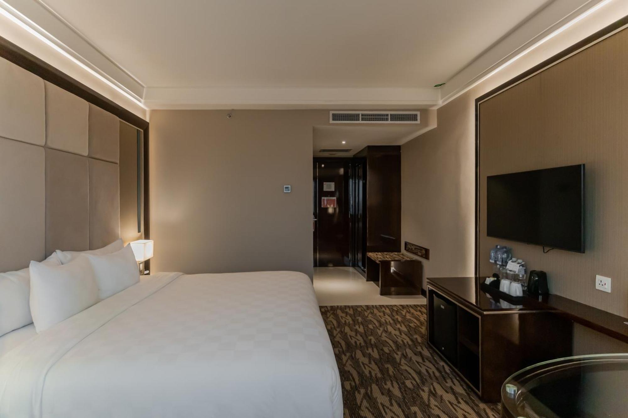 Swiss-Belhotel Harbour Bay Нагоя Екстериор снимка