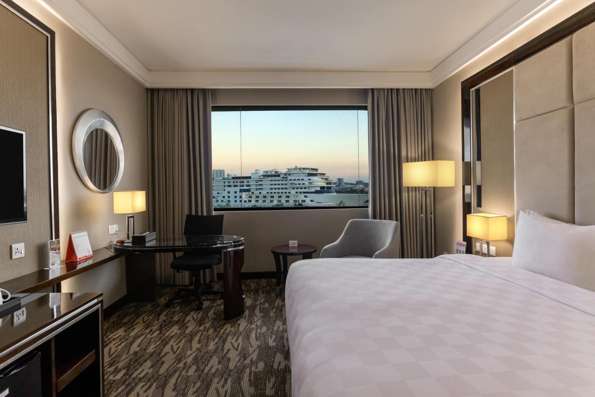 Swiss-Belhotel Harbour Bay Нагоя Екстериор снимка