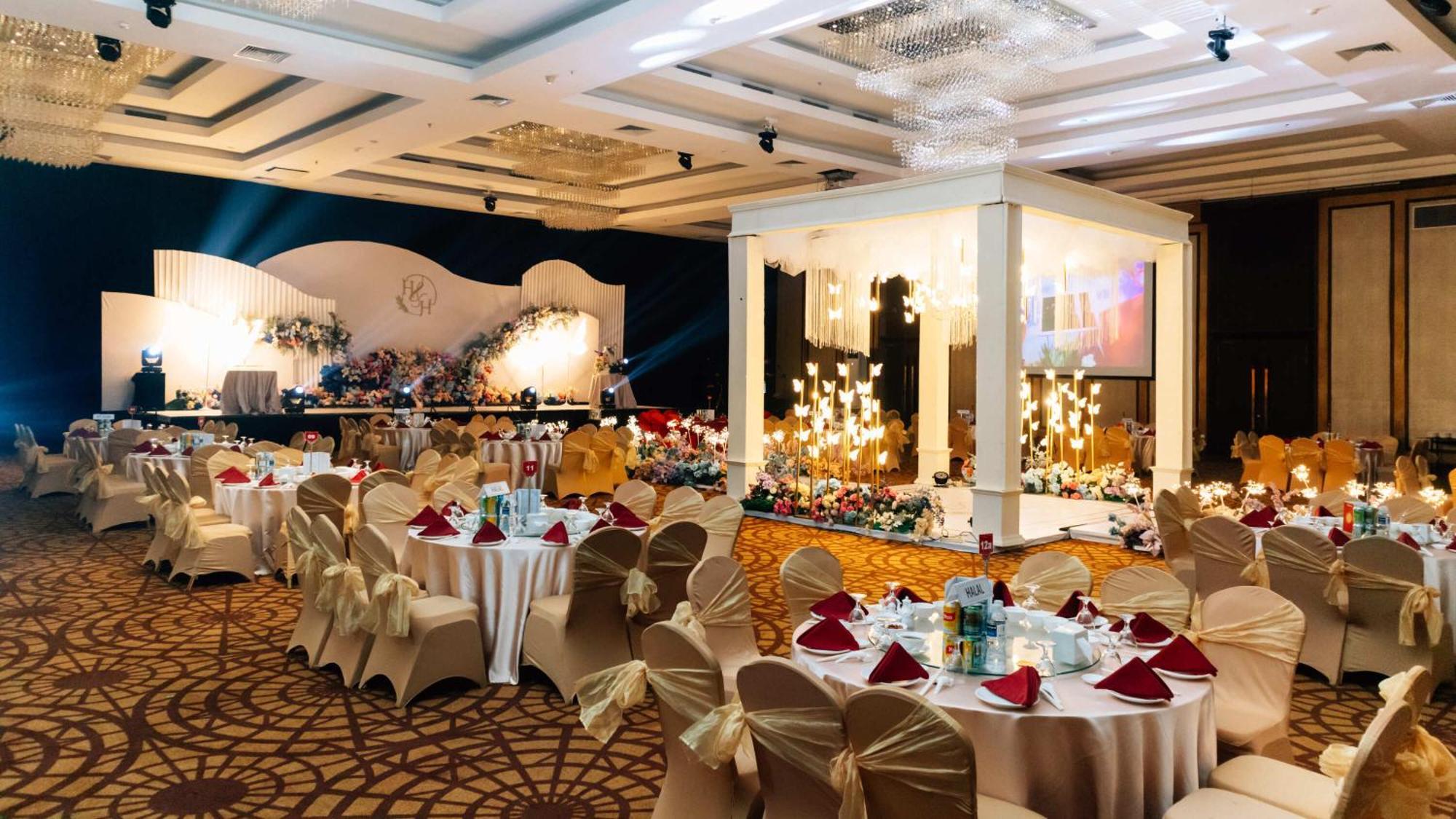 Swiss-Belhotel Harbour Bay Нагоя Екстериор снимка